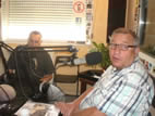 Roland BRICHON et Charles ANCÉ dans le studio de Radio Caraïbe Nancy (90.7 FM)