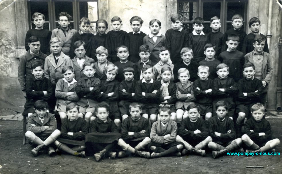 Classe de garçons de l'école du centre de Pompey en 1934  (Photographie n°77)