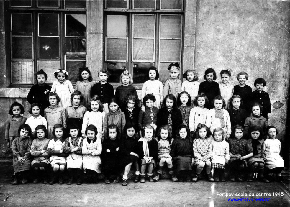 École du centre de Pompey en 1945