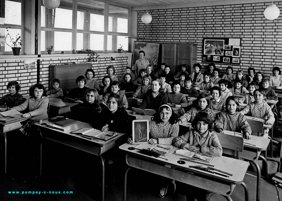 1961 école du centre fille classe de CE1