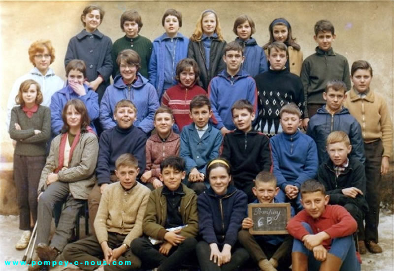 Classe de 6ème à l'école du centre de Pompey en 1963 (Photographie n°282)