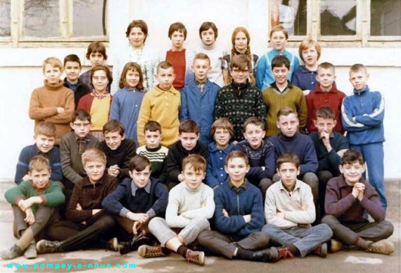 Classe de 6ème B à l'école du centre de Pompey en 1965-1966 (Photographie n°285)