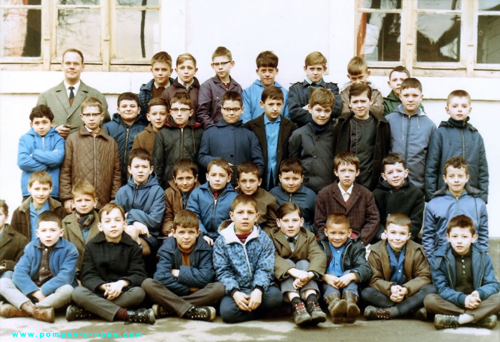 Classe de CM1 garçons de l'école du centre de Pompey en 1965-1966 (Photographie n°103 ; dépôt de François HOUIN)