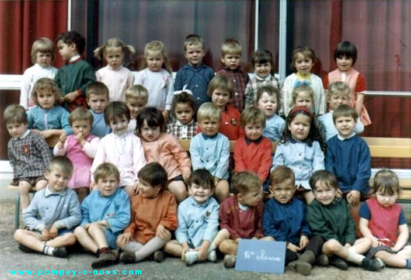 Groupe de la maternelle Jeuyeté 4ème section en 1965 (Photographie n° 197)