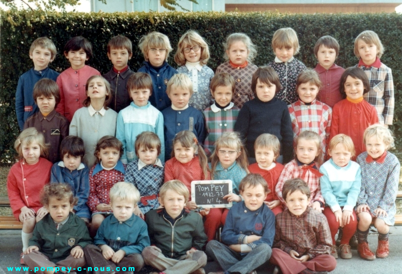 Classe de maternelle à l'école ? en 1972-1973 (Photographie n°171 , dépôt de Frédéric GARDIEN)