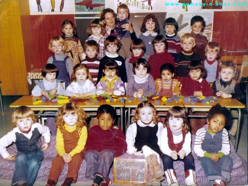 Ecole Jeuyeté, classe de maternelle moyenne section en 1979 (Photographie n° 224)