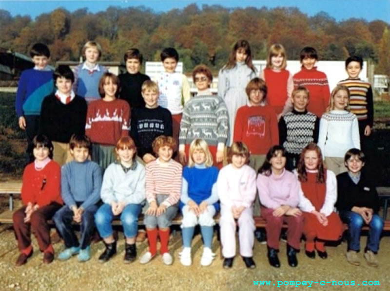 Classe de CM2 de l'école du centre de Pompey en 1982 (Photographie n°297)