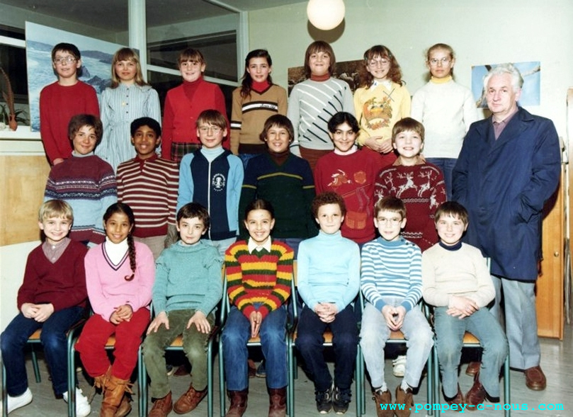 Classe de CM1 de l'école Jeuyeté en 1982 (Photographie n°148)