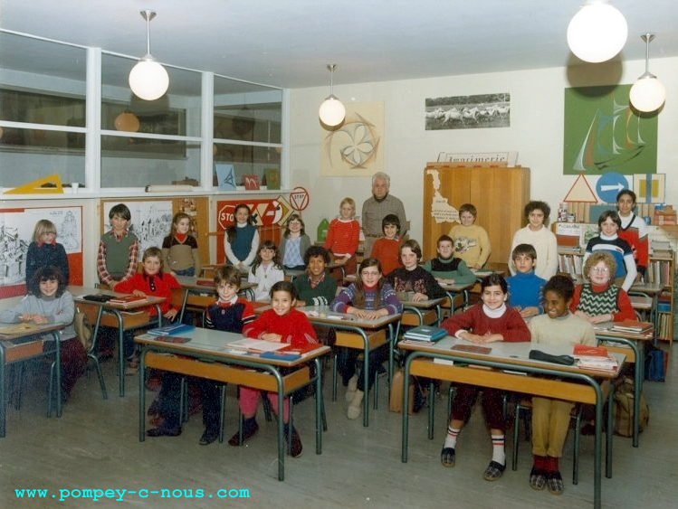 Ecole Jeuyeté, classe de CM1 en 1983 (Photographie n° 246)