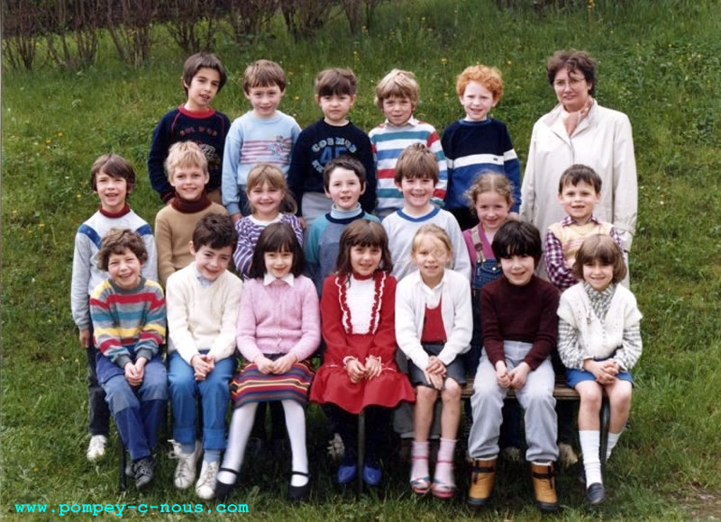 Classe de CP à l'école du centre de Pompey en 1985 (Photographie n°305)