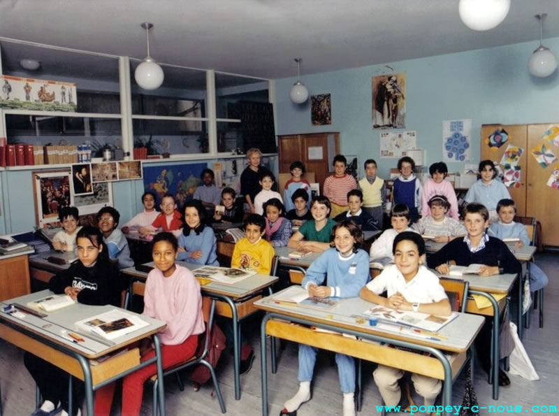 Ecole Jeuyeté, classe de CM2 en 1987 (Photographie n° 228)