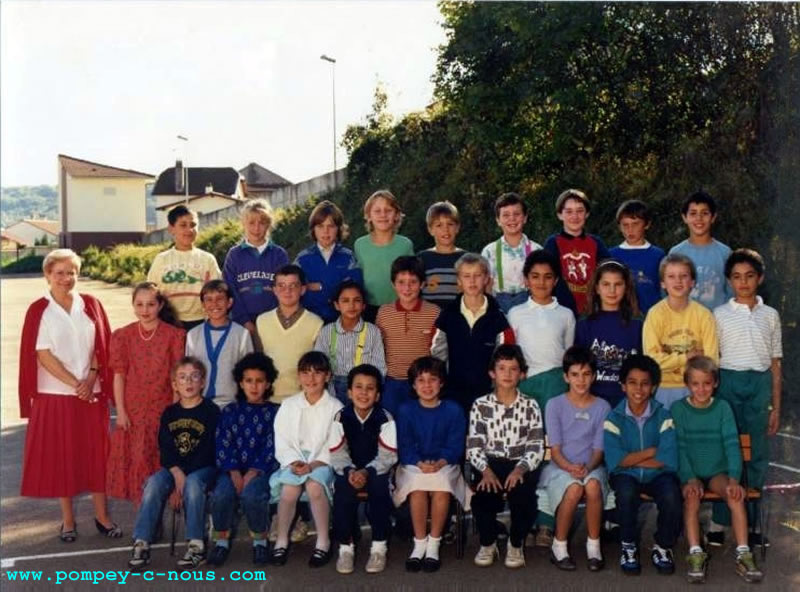 Ecole Jeuyeté, classe de CM2 en 1988-1989 (Photographie n° 250)