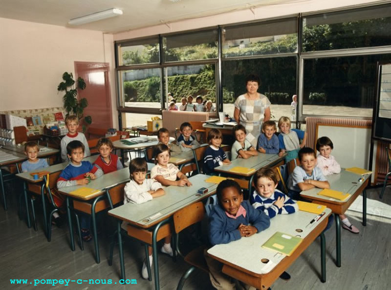 Ecole Jeuyeté, classe de CP en 1988 (Photographie n° 212)