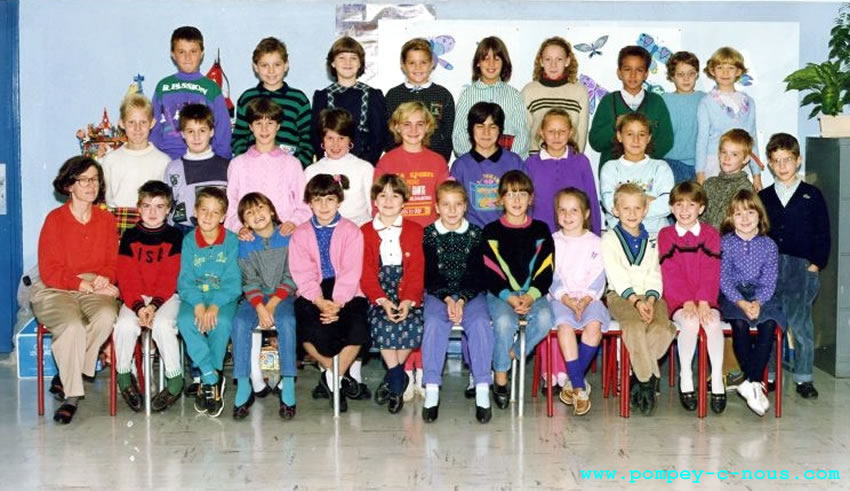 Classe de CM1 à l'école du centre de Pompey en 1989 (Photographie n°315)