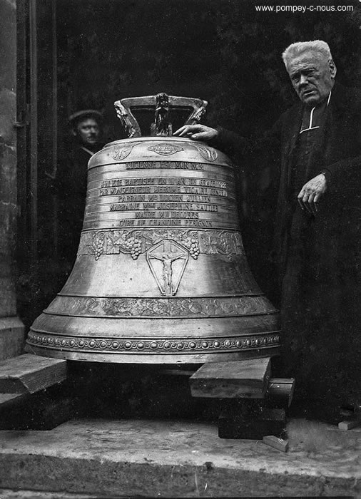 Bénédiction de la grosse cloche Lucienne