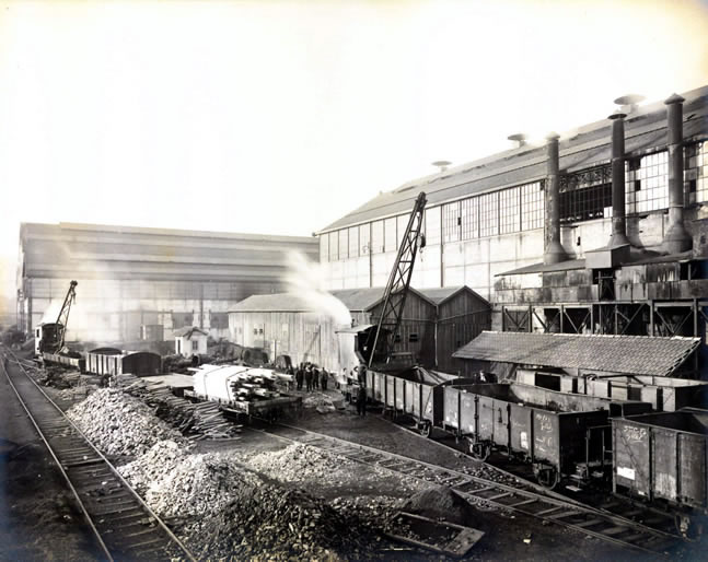 Vue de l'usine. Côté chemin de fer.