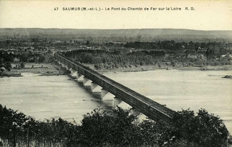 Le pont ferroviaire de Saumur