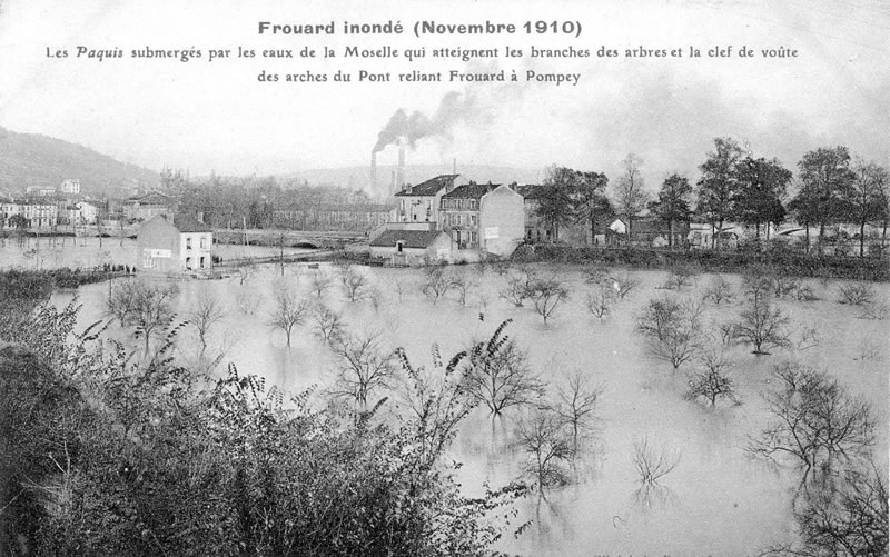 La Moselle se répend dans les paquis - carte postale originale