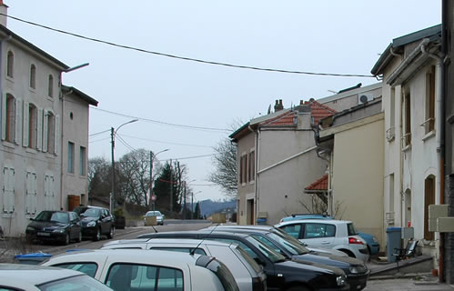 Rue du Chanoine Pérignon (anciennement Grande-Rue) en 2009 (photographie couleur : Jean-Luc Gouret)