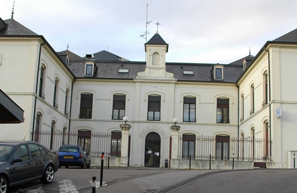 Hôpital de Lasalle en 2009 (photographie couleur : Jean-Luc Gouret)